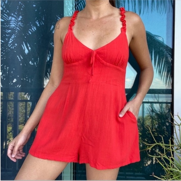 Style Rack Red Ruffle Romper L - Picture 1 of 7